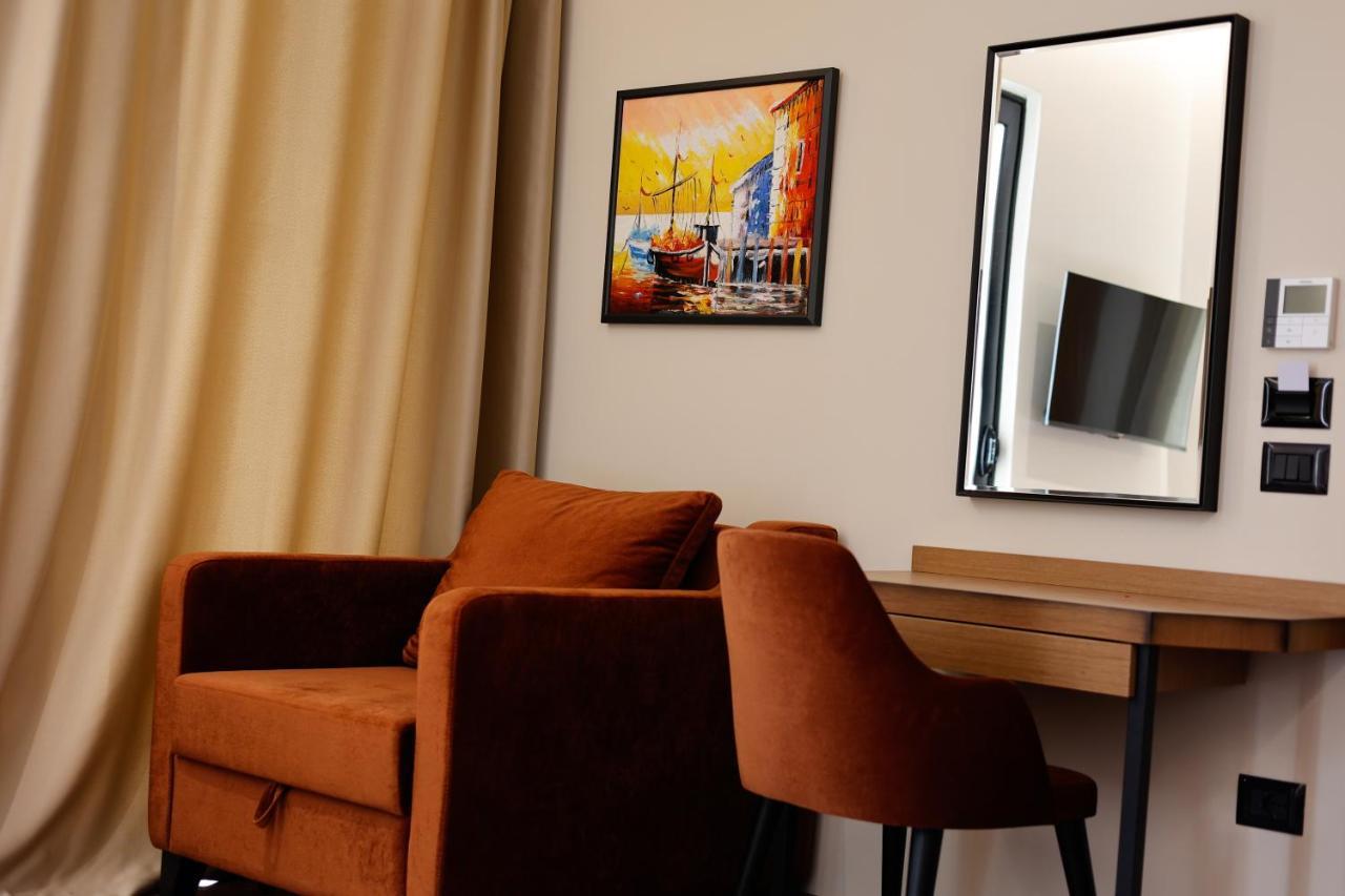 Valza Boutique Hotel Vlore Exterior photo