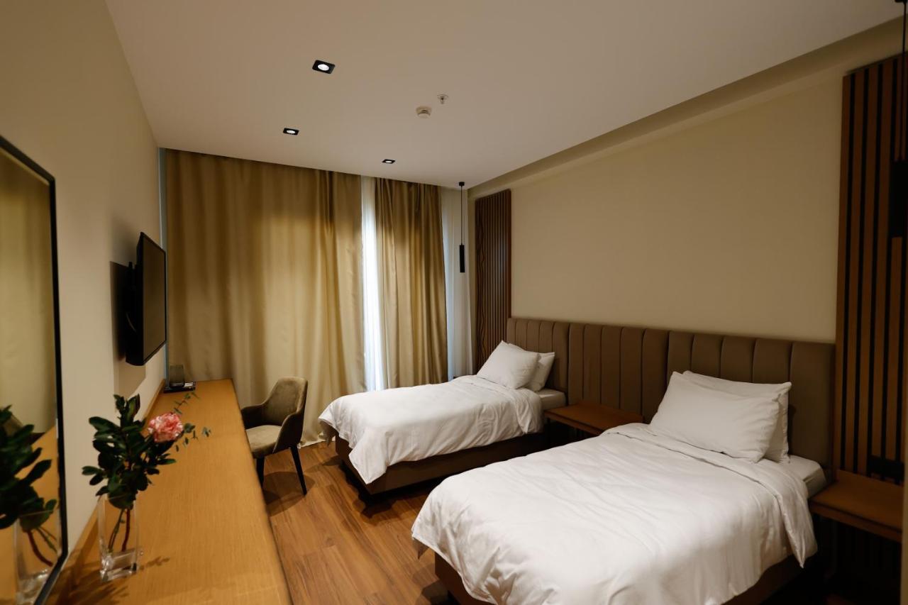 Valza Boutique Hotel Vlore Exterior photo