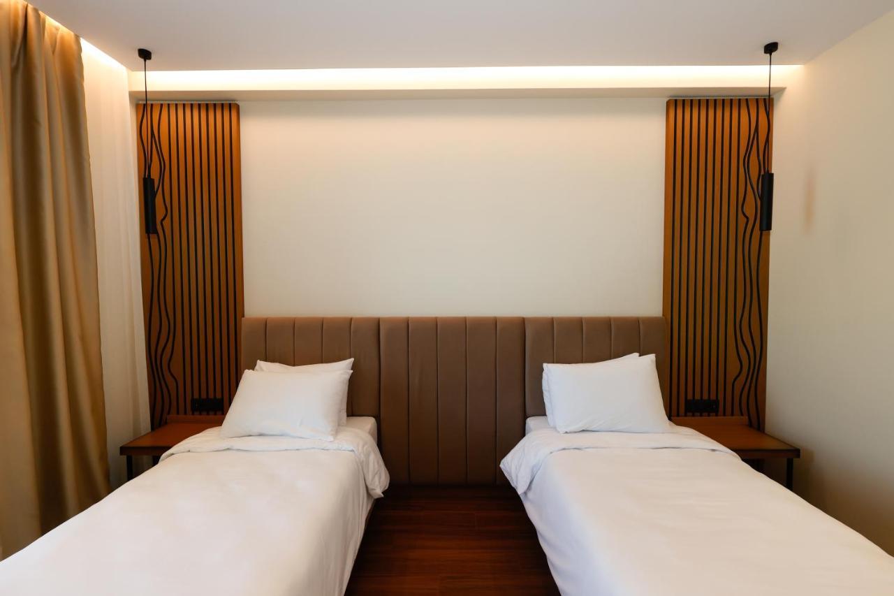 Valza Boutique Hotel Vlore Exterior photo