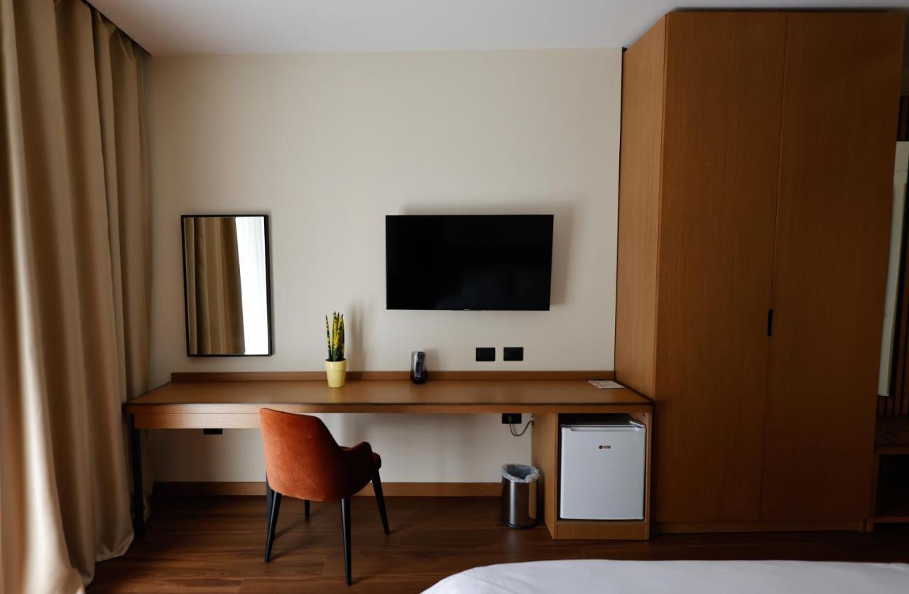 Valza Boutique Hotel Vlore Exterior photo
