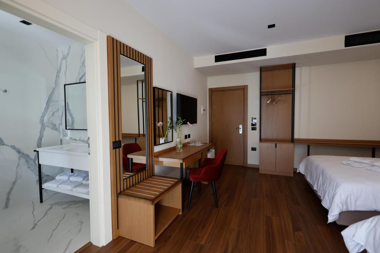 Valza Boutique Hotel Vlore Exterior photo